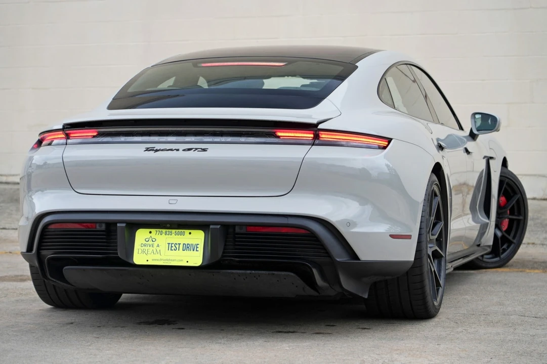 2023 Porsche Taycan GTS - Image 5 of 31