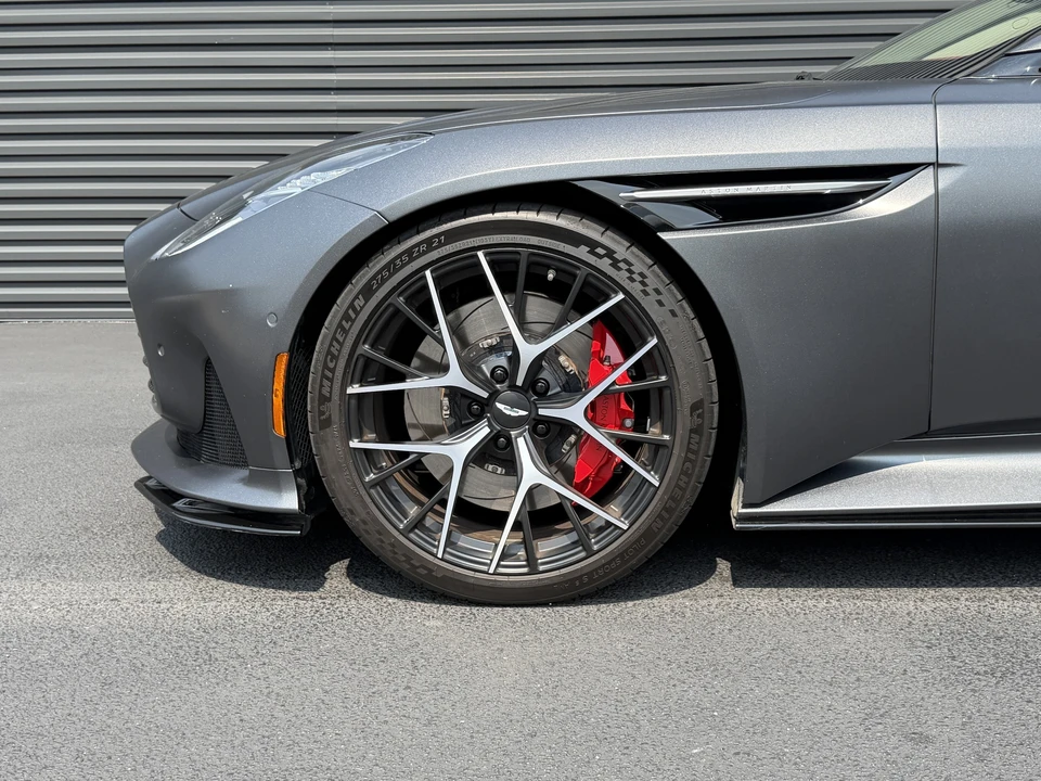 2024 Aston Martin DB12 - Image 11 of 29