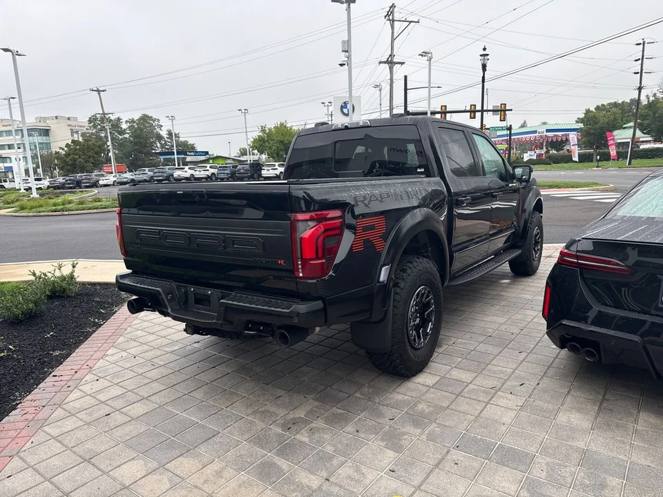 2024 Ford F-150 Raptor 14th Gen - Image 5 of 15