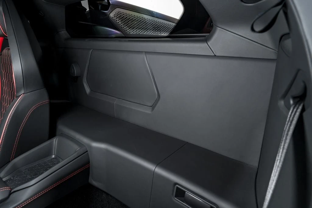 2024 Lamborghini Revuelto - Image 28 of 31