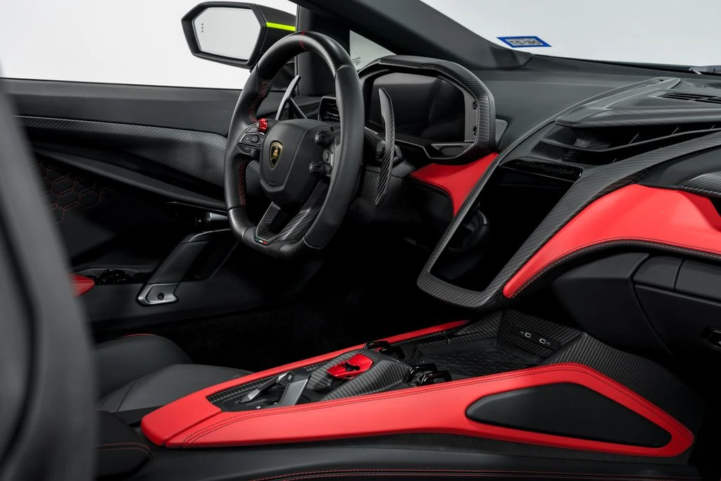 2024 Lamborghini Revuelto - Image 30 of 31