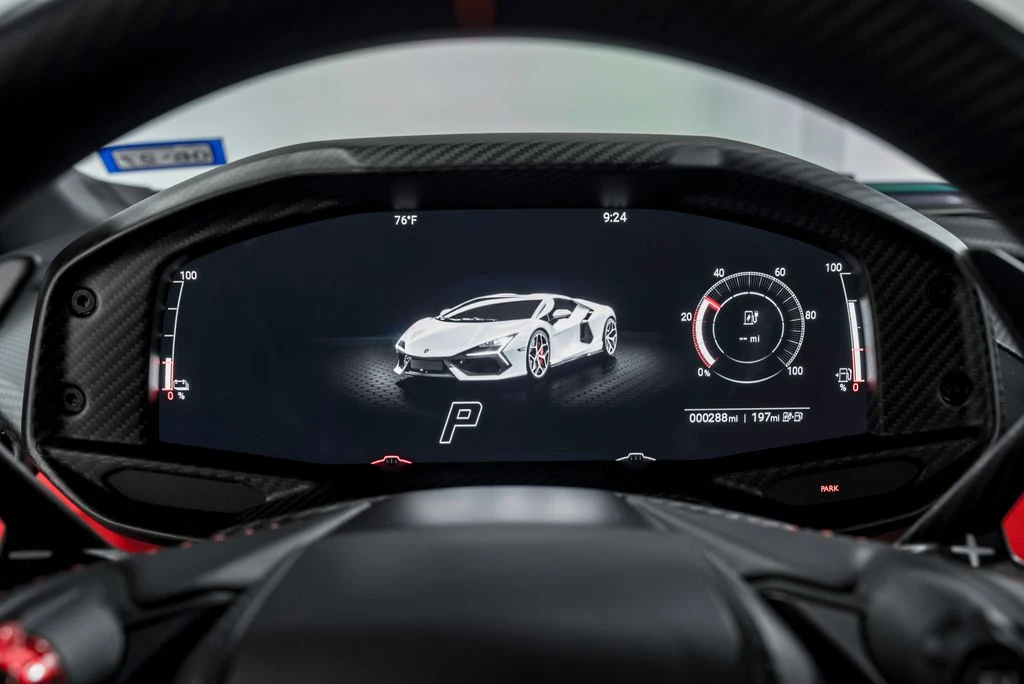 2024 Lamborghini Revuelto - Image 13 of 31