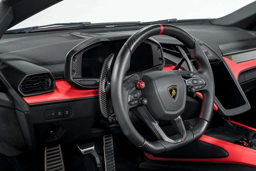 2024 Lamborghini Revuelto - Image 12 of 31