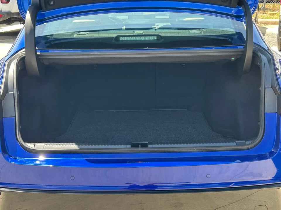 2024 Lexus IS 3rd Gen - Image 14 of 31