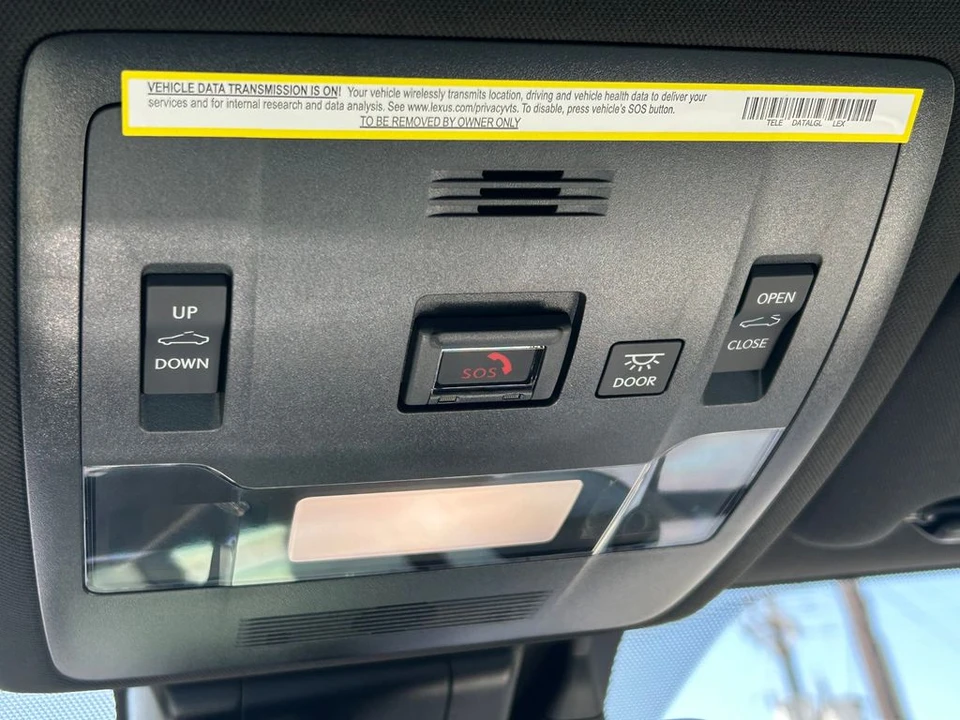 2024 Lexus IS 3rd Gen - Image 19 of 31