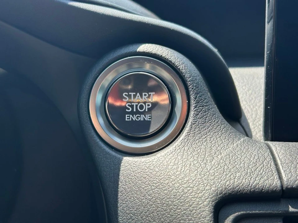 2024 Lexus IS 3rd Gen - Image 27 of 31