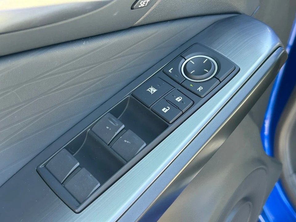 2024 Lexus IS 3rd Gen - Image 22 of 31