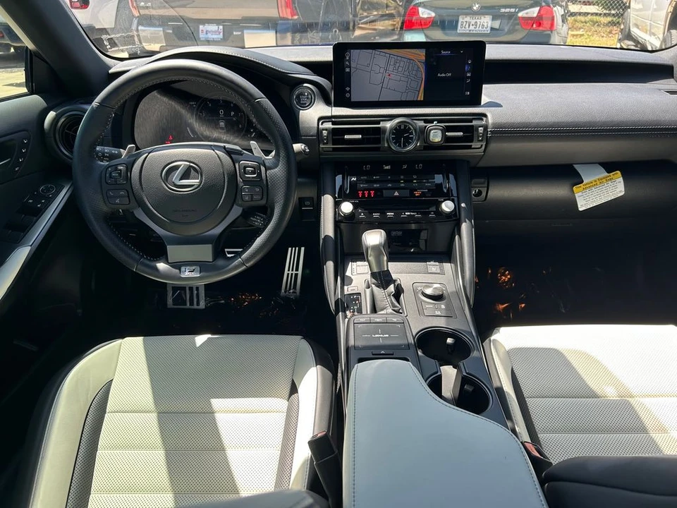 2024 Lexus IS 3rd Gen - Image 17 of 31