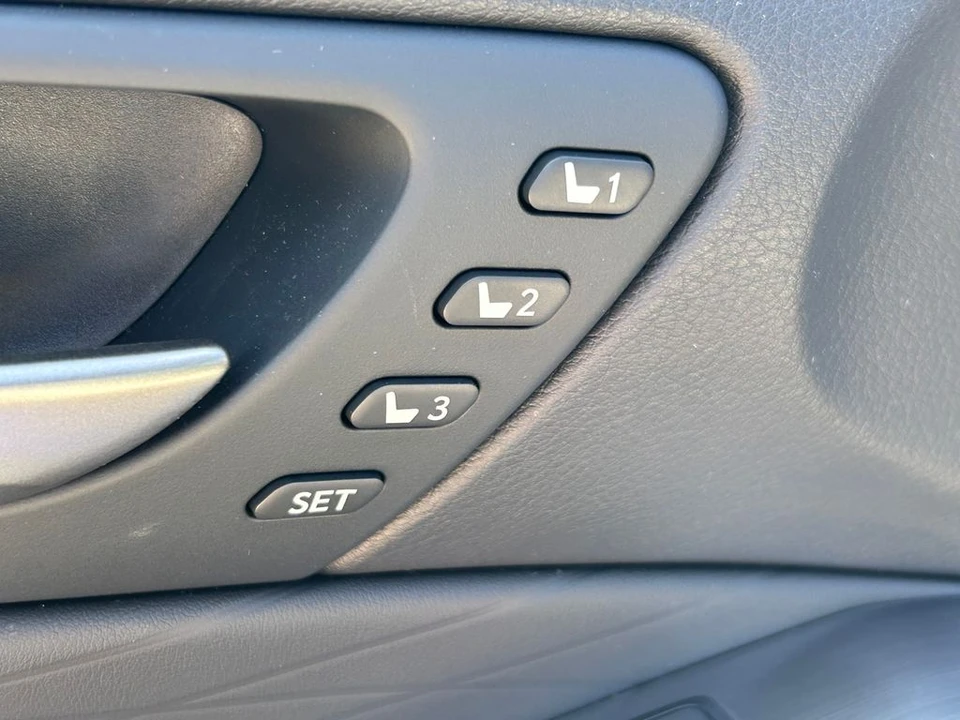 2024 Lexus IS 3rd Gen - Image 23 of 31