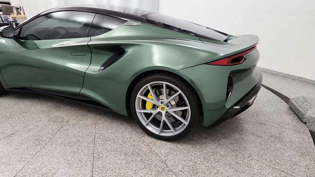 2024 Lotus Emira - Image 16 of 31