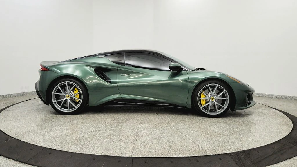 2024 Lotus Emira - Image 6 of 31