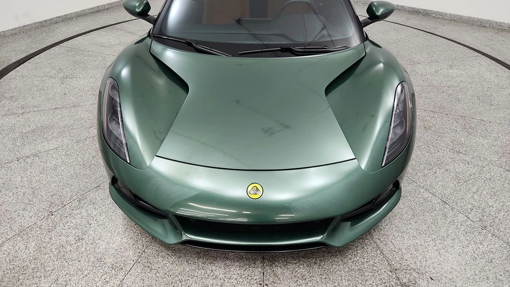 2024 Lotus Emira - Image 10 of 31