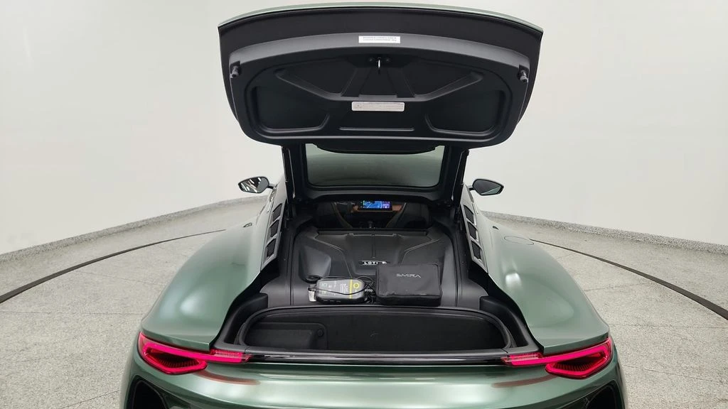 2024 Lotus Emira - Image 22 of 31