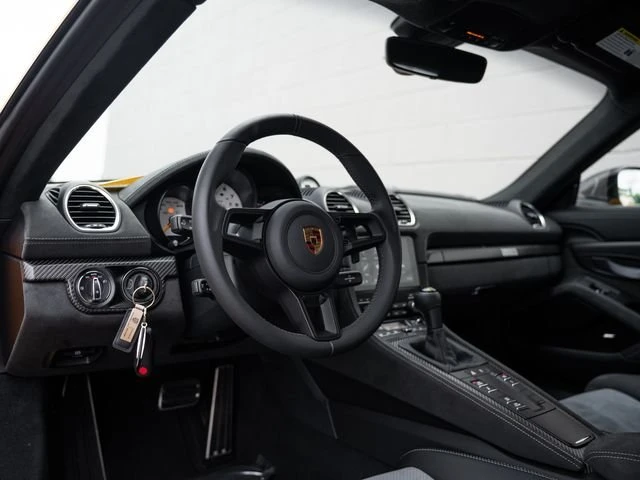 2024 Porsche 718 Cayman GT4 RS - Image 4 of 31