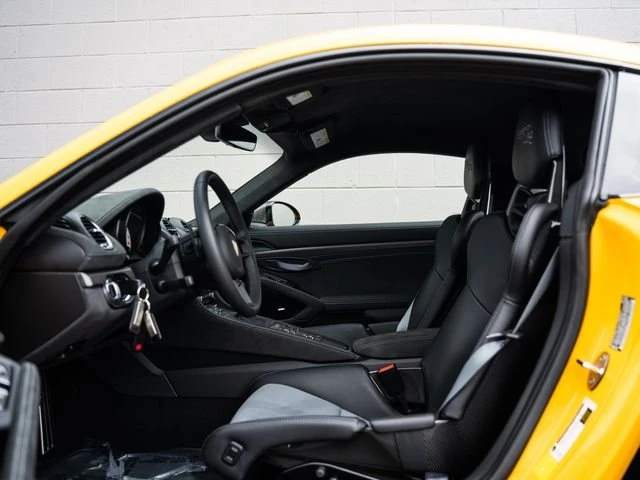 2024 Porsche 718 Cayman GT4 RS - Image 20 of 31