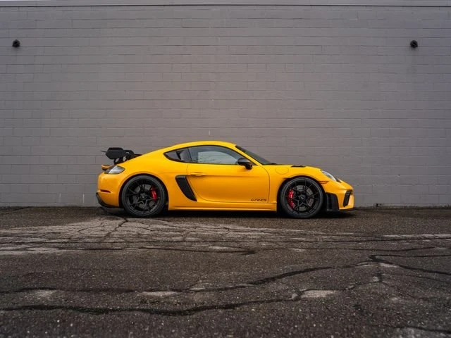 2024 Porsche 718 Cayman GT4 RS - Image 8 of 31