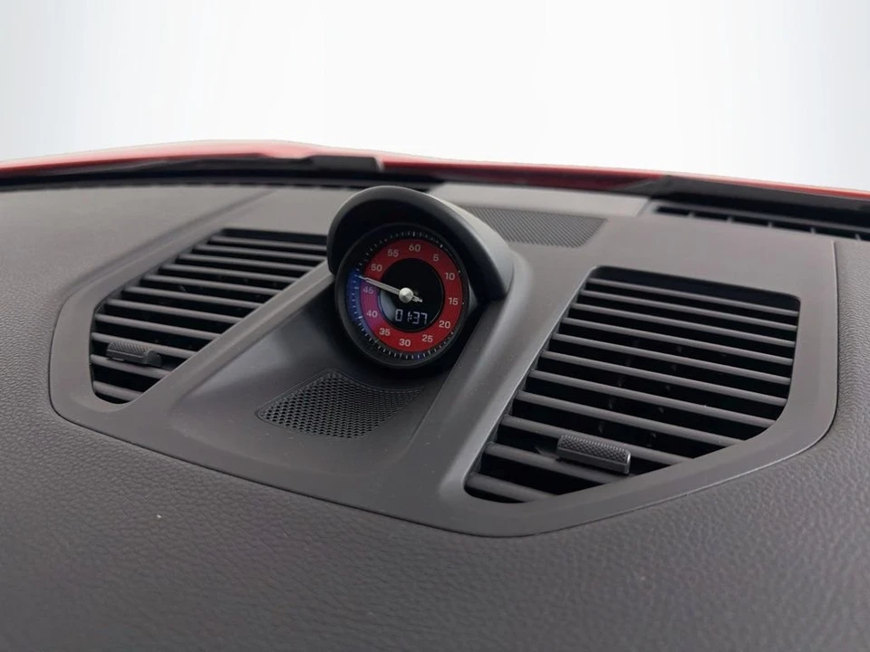 2024 Porsche 992 Carrera 4S - Image 28 of 31