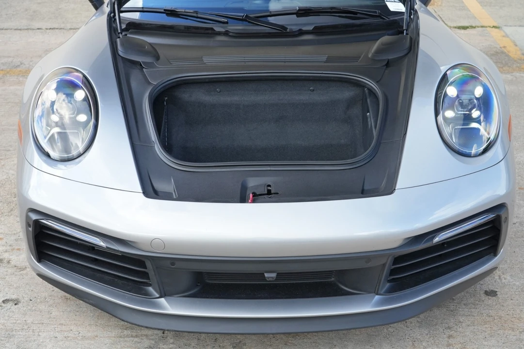 2024 Porsche 992 Carrera T - Image 8 of 31