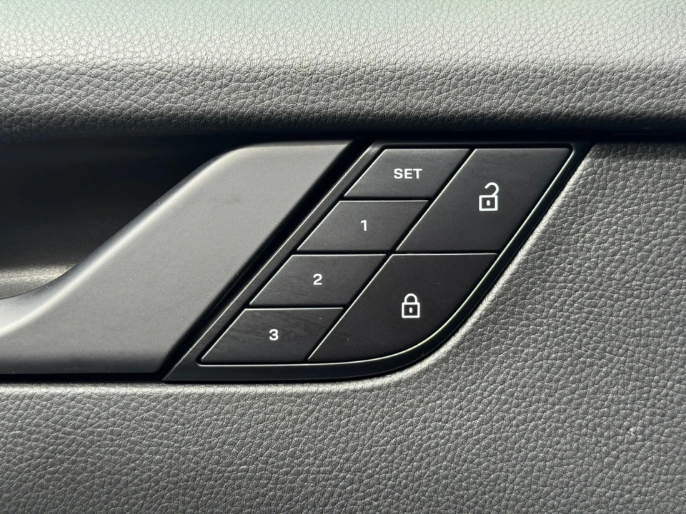 2024 Porsche 992 Carrera T - Image 17 of 31