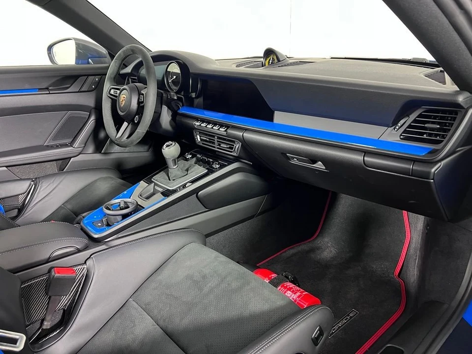 2024 Porsche 992 Carrera T - Image 16 of 31