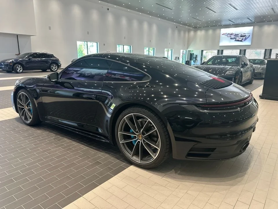 2024 Porsche 992 Carrera - Image 4 of 6
