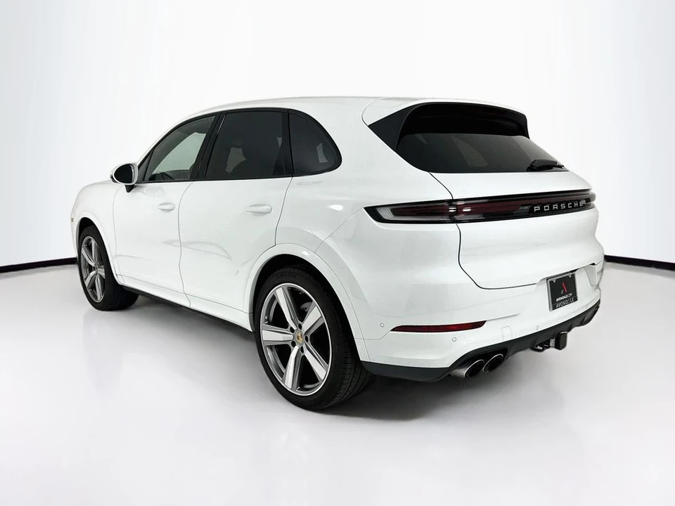 2024 Porsche 9Y0/9Y3 Cayenne - Image 3 of 12