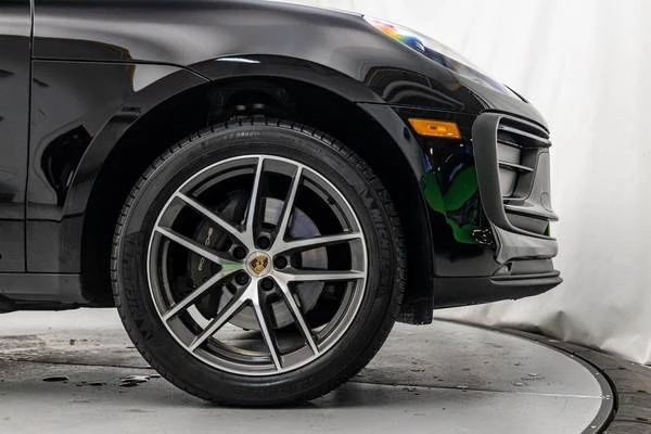 2024 Porsche Macan - Image 11 of 11