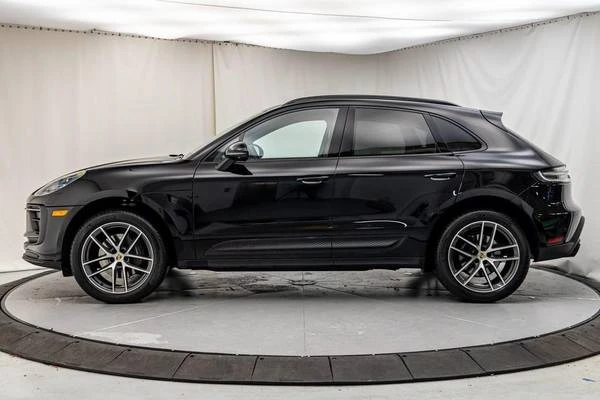 2024 Porsche Macan - Image 2 of 11