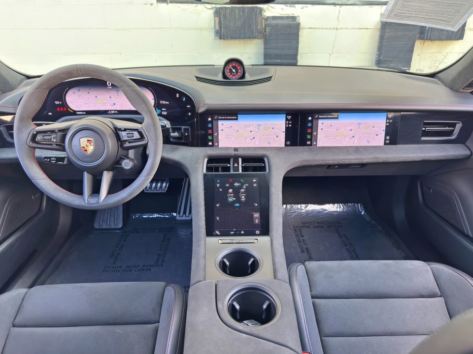 2024 Porsche Taycan GTS - Image 13 of 31