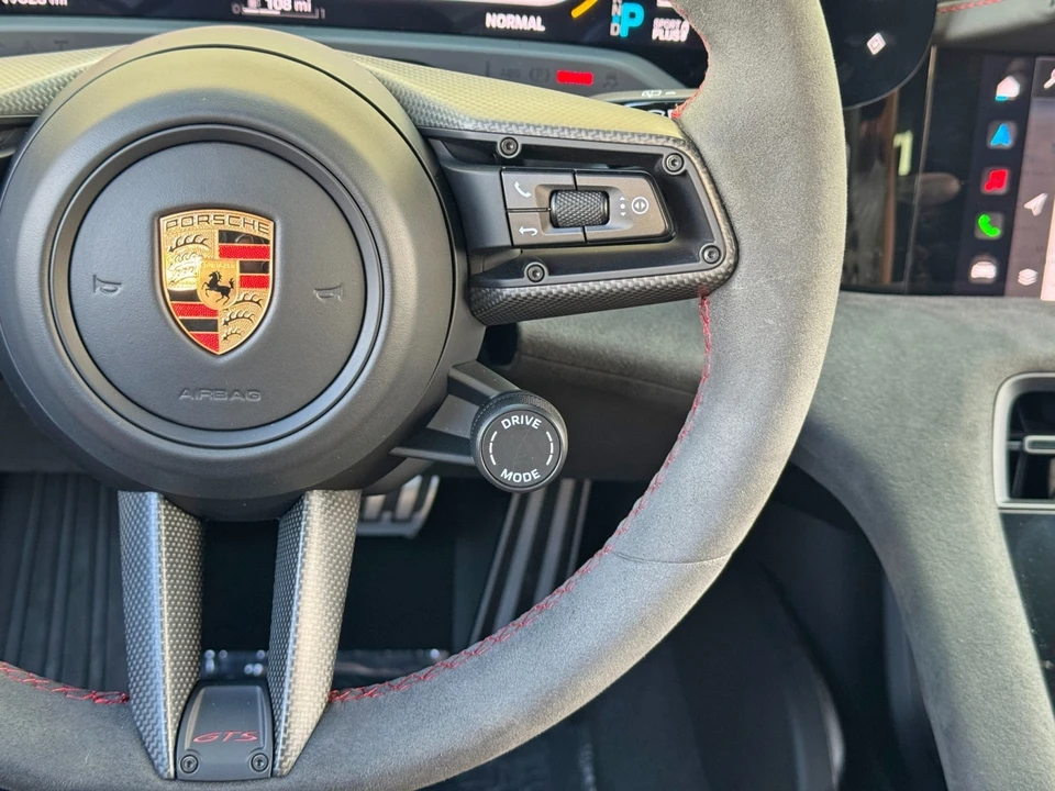 2024 Porsche Taycan GTS - Image 24 of 31