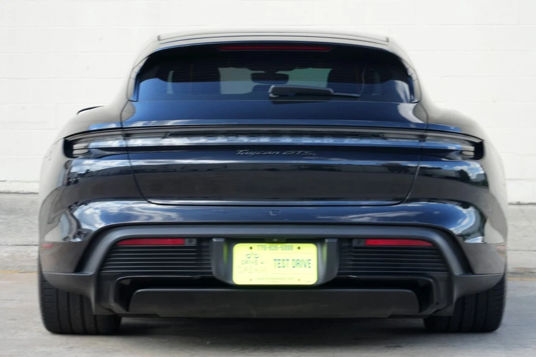 2024 Porsche Taycan GTS - Image 11 of 31