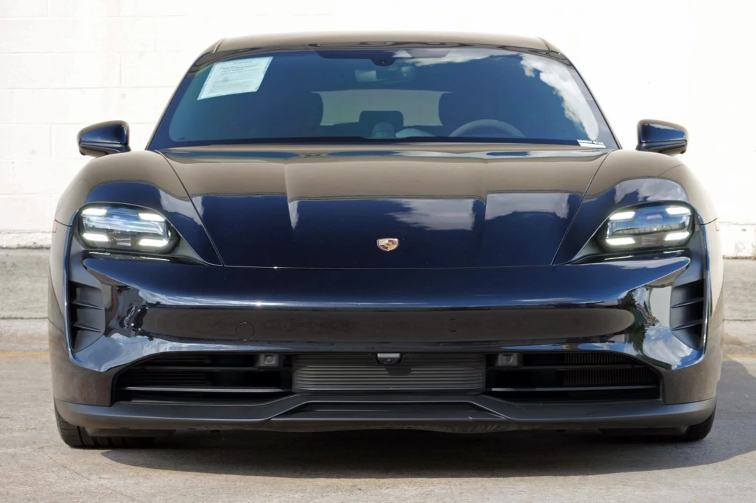 2024 Porsche Taycan GTS - Image 7 of 31