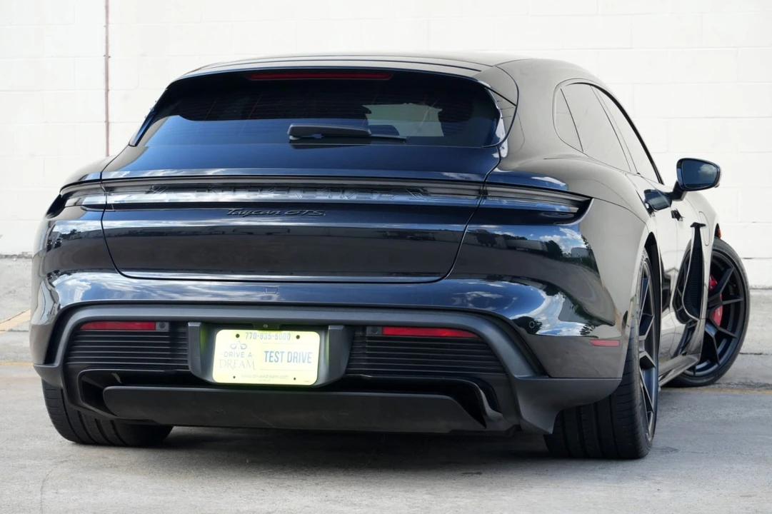 2024 Porsche Taycan GTS - Image 5 of 31