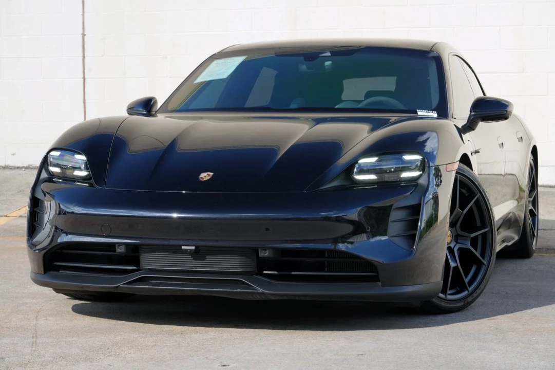 2024 Porsche Taycan GTS - Image 3 of 31