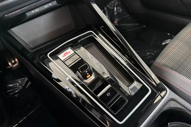 2024 Volkswagen GTI Mk8 - Image 25 of 31
