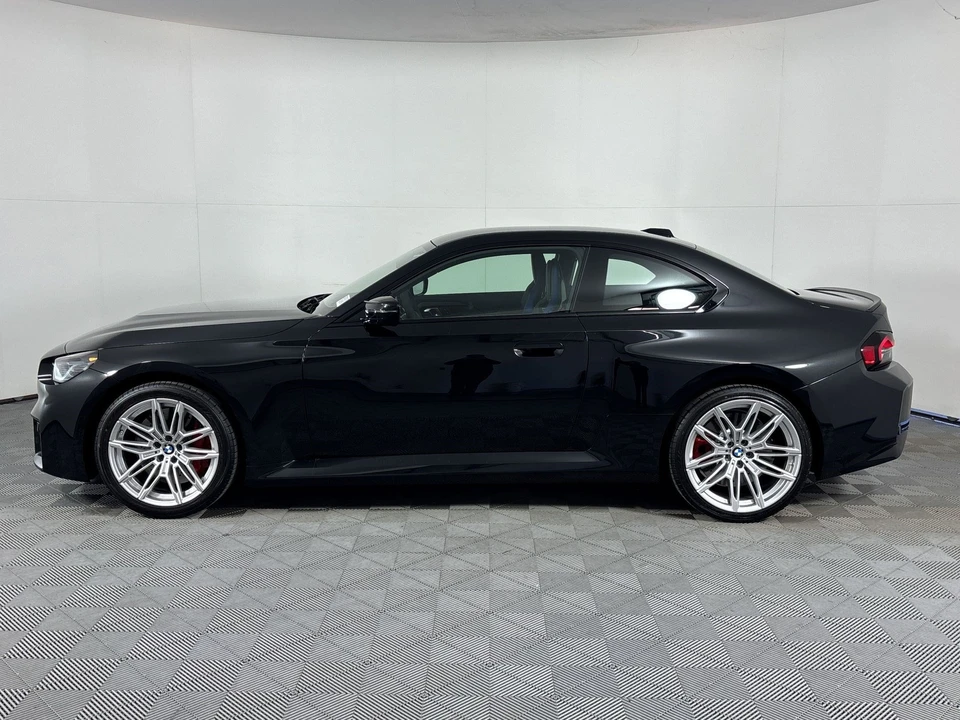 2025 BMW G87 M2 - Image 2 of 30