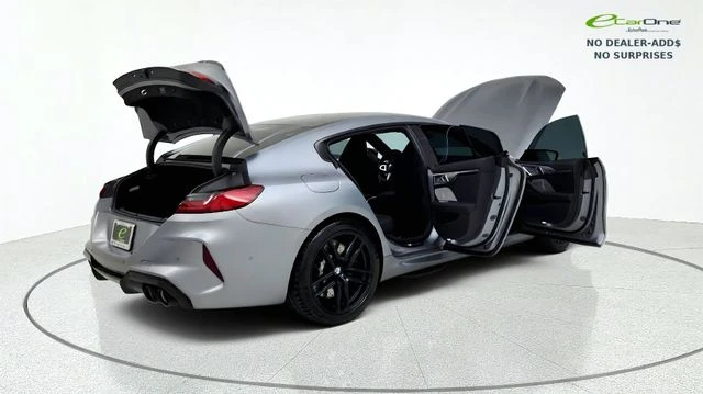 2025 BMW M8 - Image 18 of 31