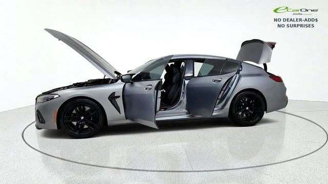 2025 BMW M8 - Image 14 of 31