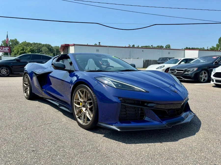 2025 Chevrolet Corvette C8 Z06 - Image 3 of 31