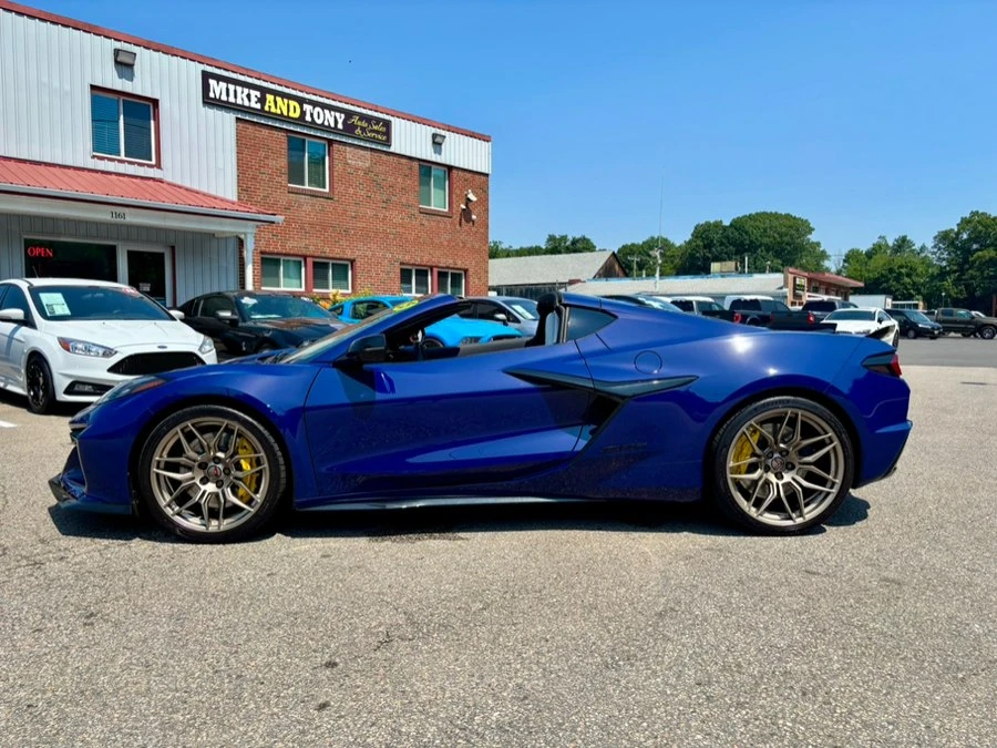 2025 Chevrolet Corvette C8 Z06 - Image 5 of 31
