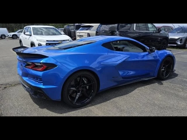 2025 Chevrolet Corvette C8 E-Ray - Image 5 of 11