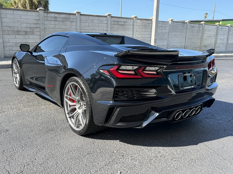 2025 Chevrolet Corvette C8 Z06 - Image 3 of 31