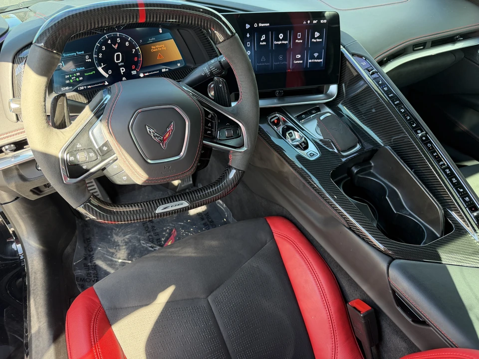 2025 Chevrolet Corvette C8 Z06 - Image 15 of 31