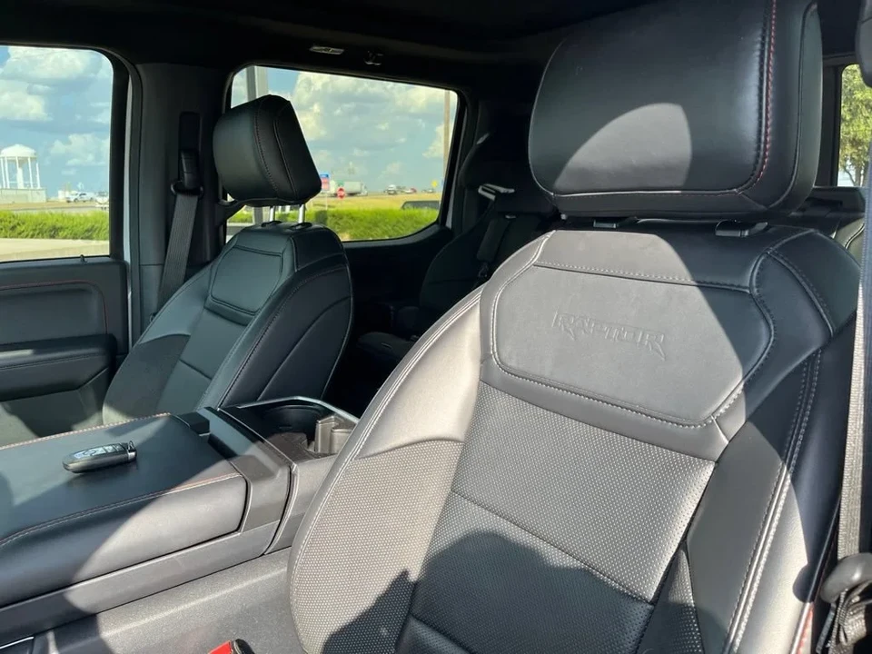 2025 Ford F-150 Raptor 14th Gen - Image 13 of 20