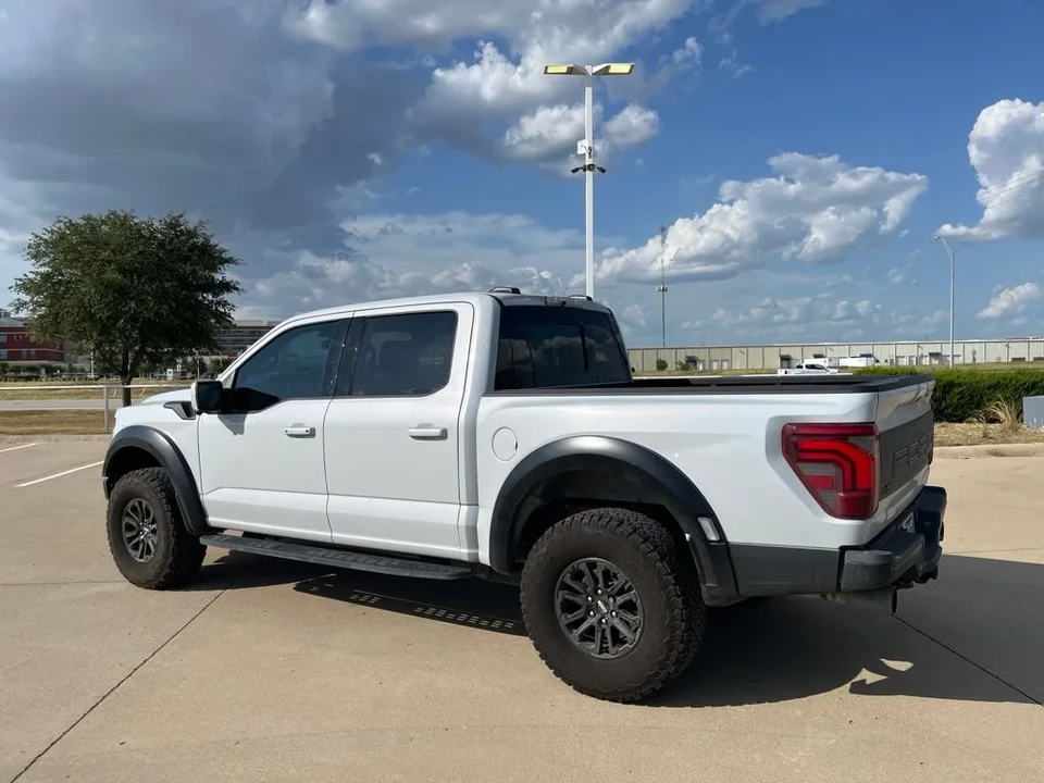 2025 Ford F-150 Raptor 14th Gen - Image 4 of 20