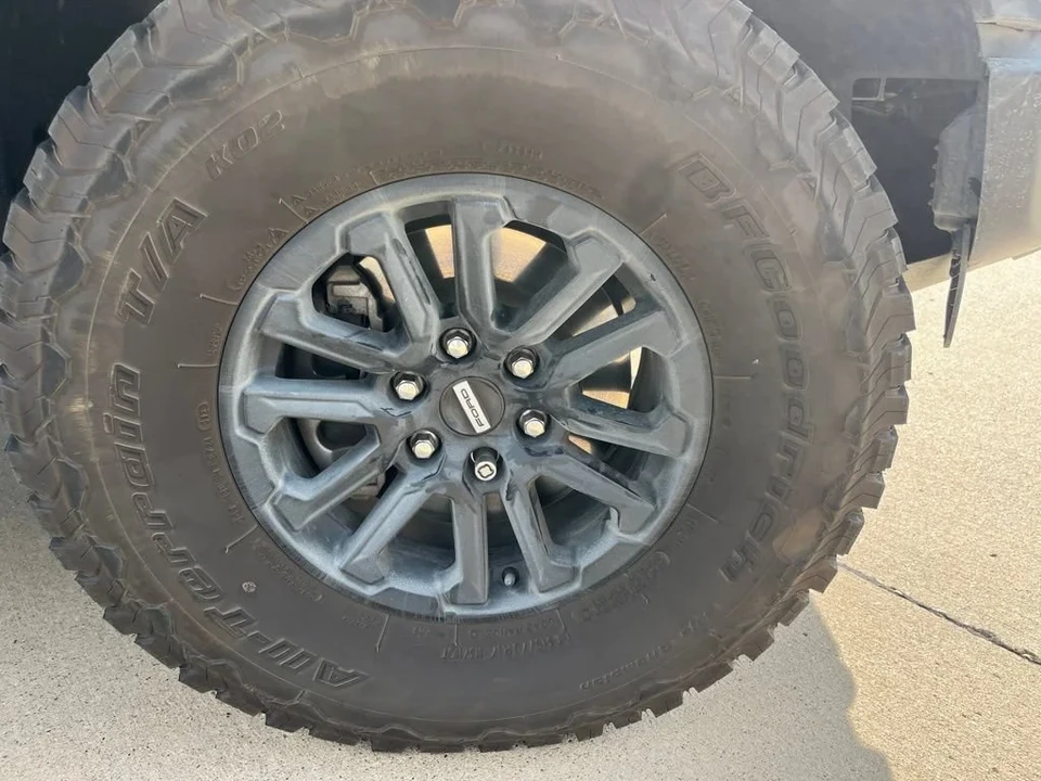 2025 Ford F-150 Raptor 14th Gen - Image 8 of 20