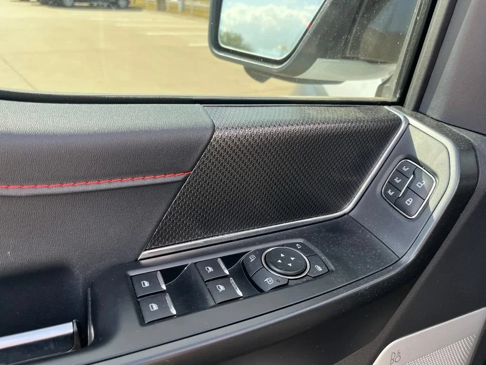 2025 Ford F-150 Raptor 14th Gen - Image 10 of 20
