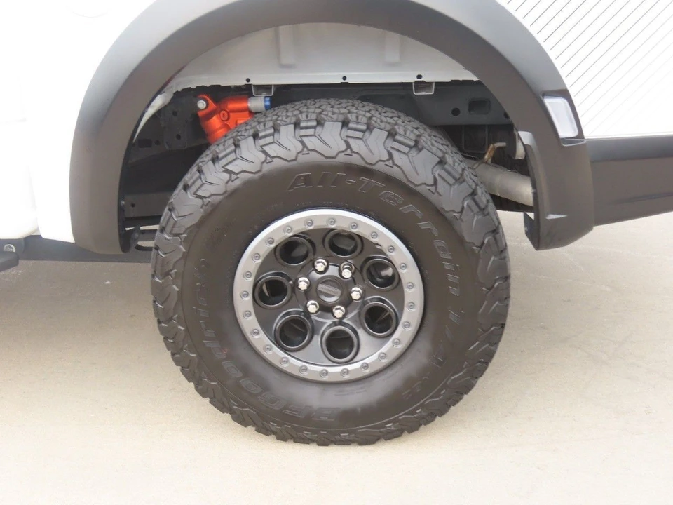 2025 Ford F-150 Raptor 14th Gen - Image 17 of 31