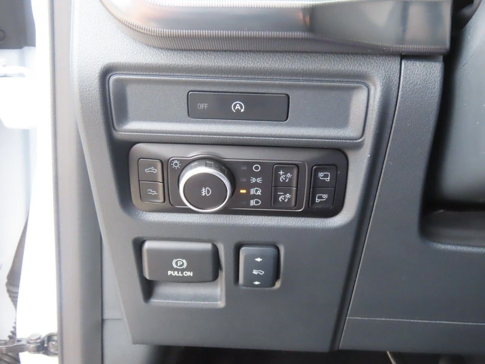 2025 Ford F-150 Raptor 14th Gen - Image 27 of 31