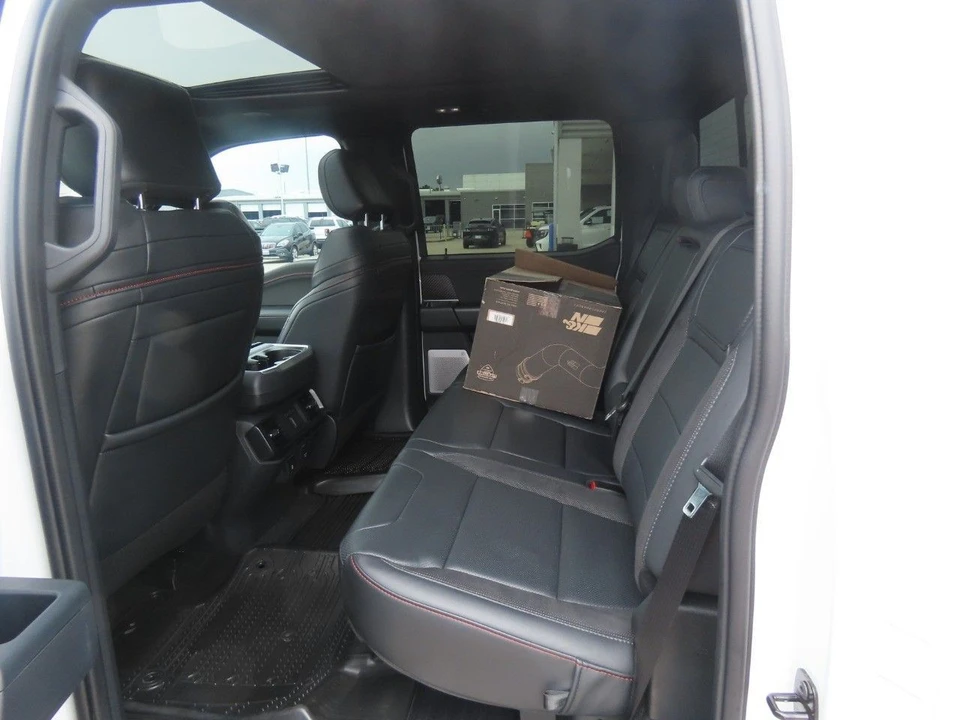 2025 Ford F-150 Raptor 14th Gen - Image 20 of 31